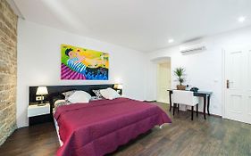 Aparment Lila